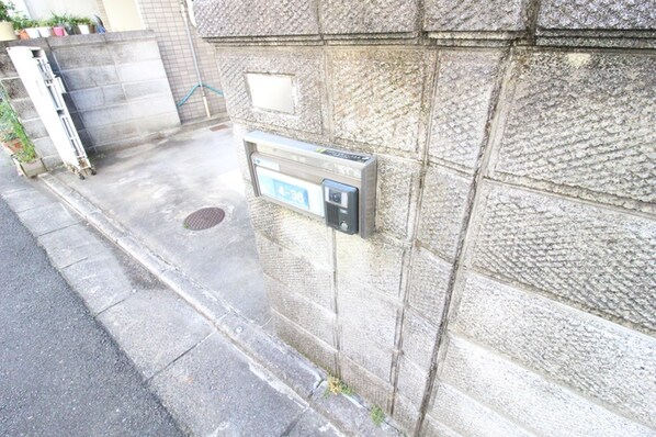 横小路町１丁目貸家の物件外観写真